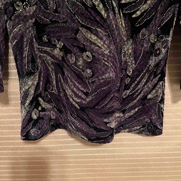 DRESS BARN~ PURPLE ABSTRACT BLOUSE~SM - Picture 6 of 7